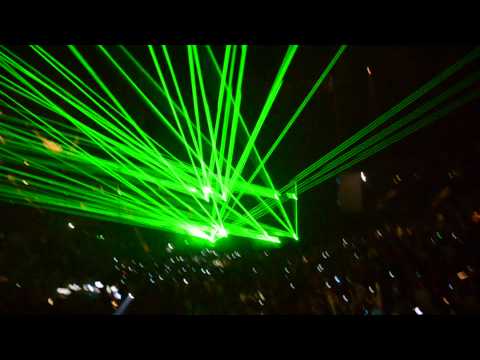 Falling into the sky-avicii live barclays center