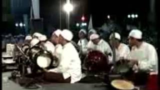 Download lagu Ahbaabul Musthofa - sholatullahi malahat kawakib versi Indo. (pra habib syech) mp3 Download lagu Ahbaabul Musthofa - sholatullahi malahat kawakib versi Indo. (pra habib syech) mp3