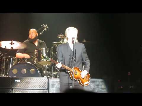 Paul McCartney - She's a Woman (Belo Horizonte 2023 2nd night)
