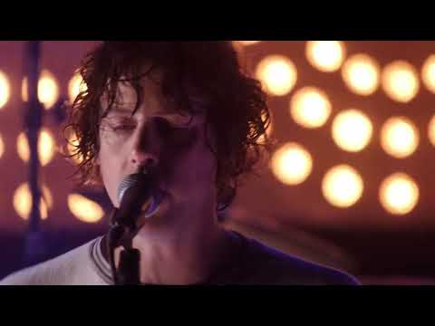 Who Needs Love - Razorlight