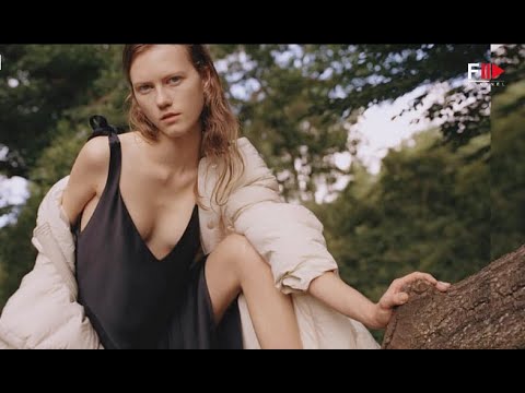 JULIE HOOMANS Best Model Moments SS 2023 - Fashion Channel