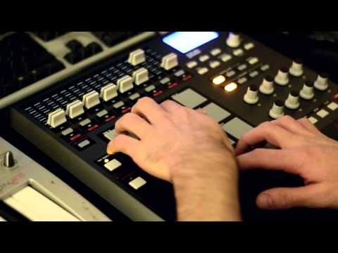 Jowdjo with AKAI MPD 32 - Warming up!