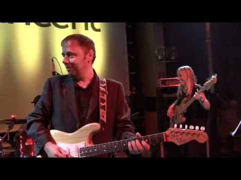 NOVECENTO GROOVE MACHINE feat PACO SERY  &  BRIAN AUGER -  LIVE - Saint Vincent  2010 - (RED BARON)