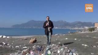 pastena-spiaggia-tra-cumuli-di-rifiuti-e-degrado