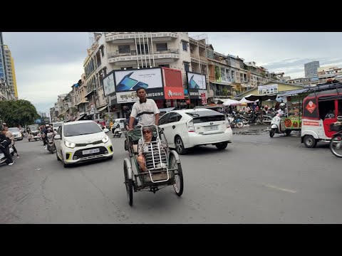 Night Street Foods at Orussey Market in Phnom Penh City, Cambodia