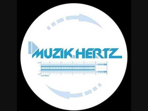 Dj Escape - Fear Of The Future - Iron Hands Rmx - Muzik Hertz 011