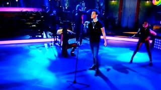 Axel Muñiz Cantando: &quot;Si Te Enamoras&quot; En El CoqueVa