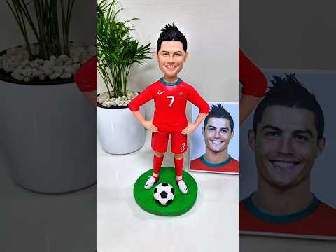 A Estátua de Ronaldo Feita de Argila ✨⚽