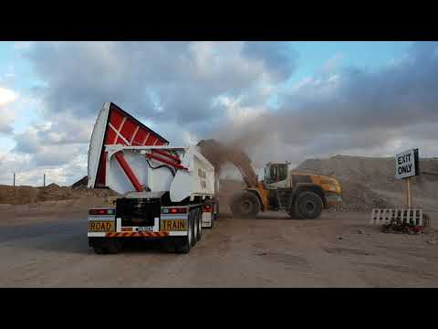 Jamieson Heavy Duty Steel Side Tipper - Royal Park Salvage - In Operation - Loading 2