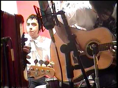 Twin Tones live @ Vertigo Galería 27-04-10 1/2