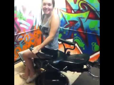 Alyssa gettin her belly button priced