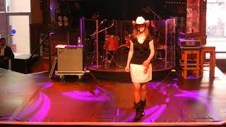 GIRL OF THE SUMMER Line Dance (Démo) - Séverine Moulin Billy Bob&#39;s
