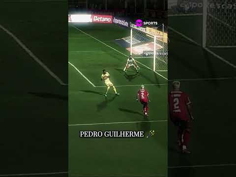 COMO PODE UM CENTROAVANTE TER TANTA HABILIDADE E VISÃO DE JOGO COMO O PEDRO?! #shorts