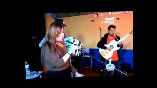 Dos botellas de mezcal-jenni Rivera