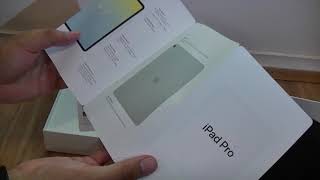 Apple iPad Pro 12.9 2018 Wi-Fi + Cellular 64GB Silver (MTHP2, MTHU2) - відео 9