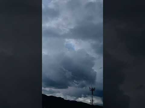 Cerro la Carpintera LA Unión de tres ríos Cartago Costa Rica.. lluvia