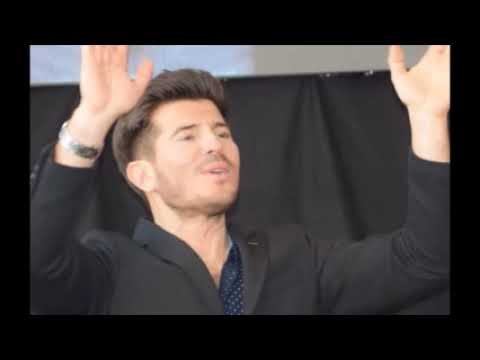 Il Canto de Romano Musumarra ,interprété par Vincent Niclo