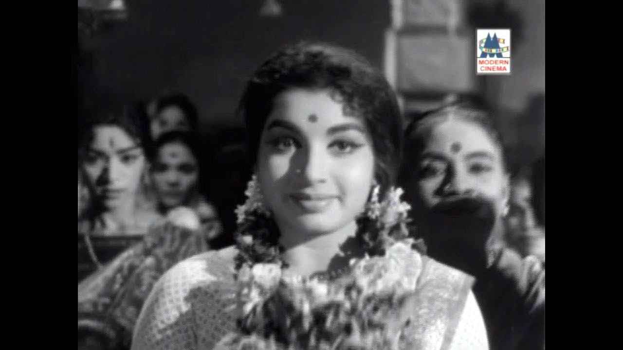 Thotta Idam Thulanga Song Lyrics | Muthu Chippi