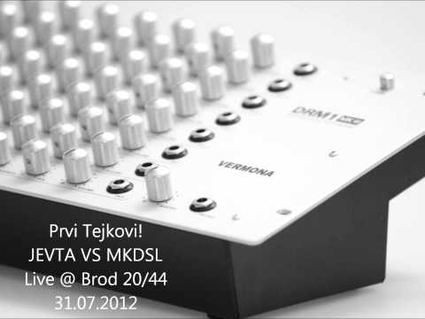 Prvi Tejkovi! Live Jam @ Brod 20/44 31.07.2012. Part 1