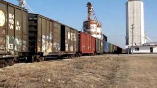 preview picture of video 'BNG Train at Braman, OK'