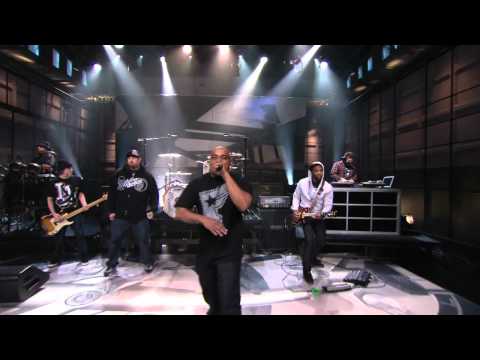 Travis Barker Feat  Cypress Hill   Beat Goes On Live, Tonight Show, 03 02 2011