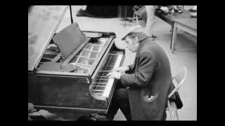 YouTube thumbnail, Gould playing J.S. Bach's 8th invention for 2 voices in F major, metronome tempo: quarter note = 103.