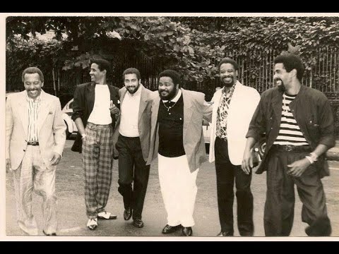 Paulo Moura e Grupo Fundo de Quintal,  Tarde de chuva.