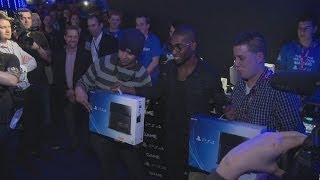 PS4 UK launch: Sony fans on why PlayStation is better than Xbox One