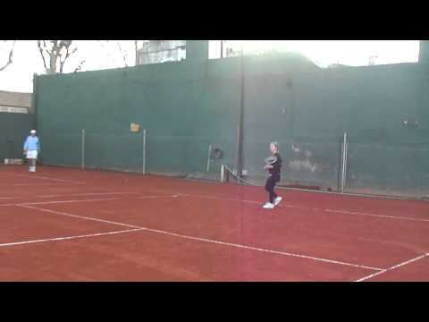 Mile regresa al tenis - Calidad Intacta #1