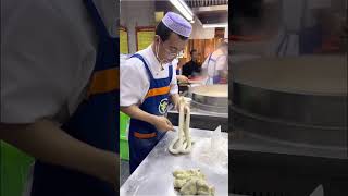Download lagu How Hand-Pulled Noodles Are Made 🍜✨ | Street Food in China mp3 Download lagu How Hand-Pulled Noodles Are Made 🍜✨ | Street Food in China mp3
