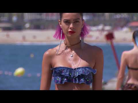 Los bikinis y bañadores de COMO PEZ EN EL AGUA abren la 080 Barcelona