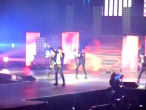 [FAN CAM] 111126 Kpop Masters BEAST - Beautiful