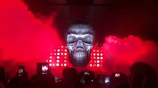 Johnny Hallyday - Intro Rester Vivant Tour 2015 - Toulouse - 20/10/2015
