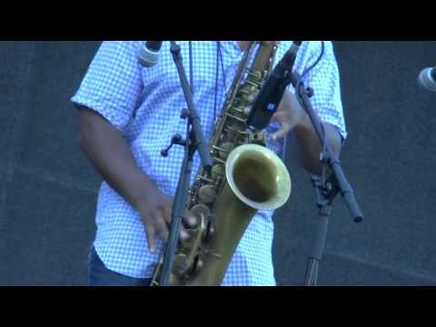 Sharkey's solo;Fly﻿ Girl;Fela Kuti:Zombie * Chris Dave & The Drumhedz / Jazz Fest Wien 2013