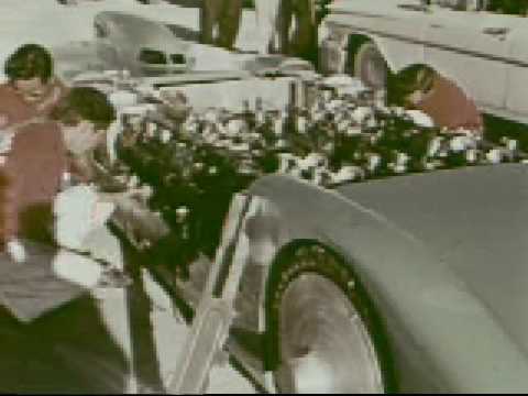 Mickey Thompson Breaks 400 MPH Speed Barrirer