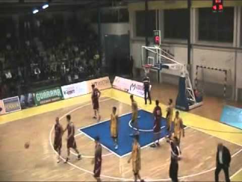basket.ba  :  9. kolo /M/ Posušje -  Zrinjski  83 : 81