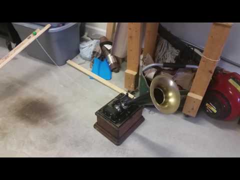 Rube Goldberg Selfie Device. PHYS2110 Lara oshields