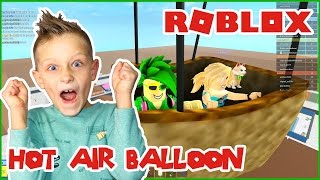 Riding a Hot Air Balloon / Roblox Highschool