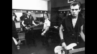 The Clash &quot;Somebody Got Murdered&quot; (1980)