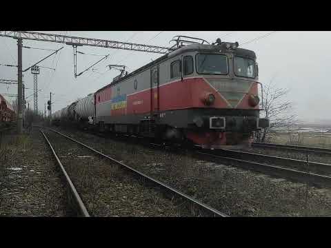 Tren de marfa CFR Marfa trece prin Pascani triaj cu EA375 - 04.02.2023