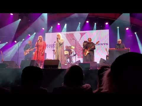 Maustetytöt x Agents -  On kesäyö - Helsingin juhlaviikot 2022