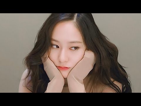 [1080p] Clio x KRYSTAL Beauty Film Mad Matte (What's in Krystal's bag?)