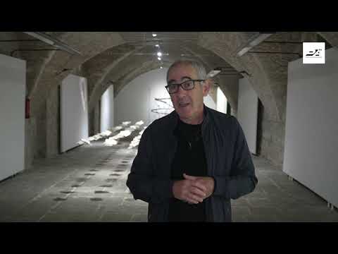 El creador pamplonés Dick Rekalde muestra en el Pabellón de Mixtos de la Ciudadela su exposición ‘Fallen Manual’