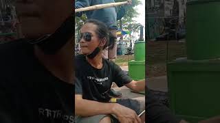 Download lagu karaoke di situ bagendit bersama pedagang (secangkir kopi) mp3 Download lagu karaoke di situ bagendit bersama pedagang (secangkir kopi) mp3