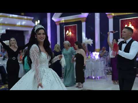 Motrat Maksuti - Kendojn ne Dasmen e Vllaut LIVE