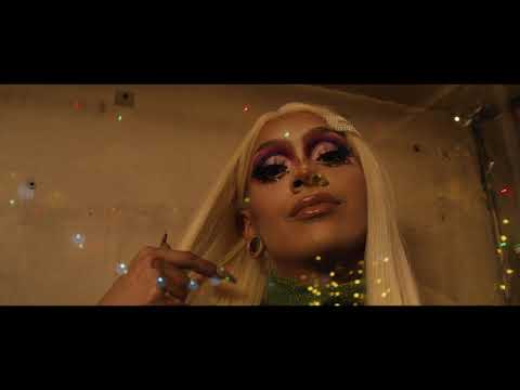 DONExprs - HACE CALOR 🥵 (Video Oficial)