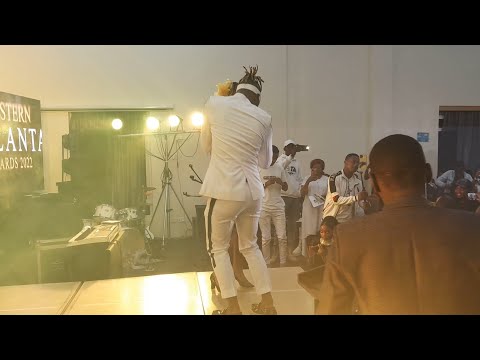 BIG WINS AS MOYA DAVID WINS MORE AWARDS IN MACHAKOS. SUPRISES A FAN