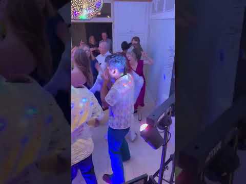 DJ Laura Mac video.