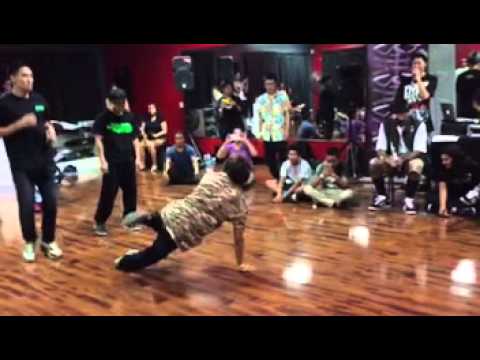 Urban Street Jam 2v2 All Styles: JFunky & Zick vs A-game & ?