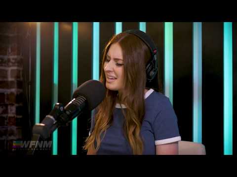 Savannah Sgro - Phobia (LIVE) - WE FOUND NEW MUSIC with Grant Owens